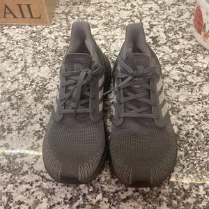 ADIDAS ULTRABOOST 20 Primeblue Gray Athletic Tennis Shoes Women’s Size 8